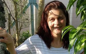 Sônia Maria Backes, de 49 anos, se dirigia ao trabalho na segunda-feira e desde então não é mais vista - Crédito: Reprodução