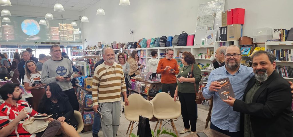 Lançamento oficial será nas Feiras do Livro de Montenegro e Brochier, dias 9 e 13 de outubro, às 19h