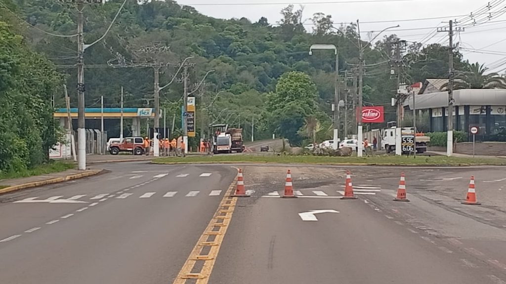 Obras ocorrem junto da rótula